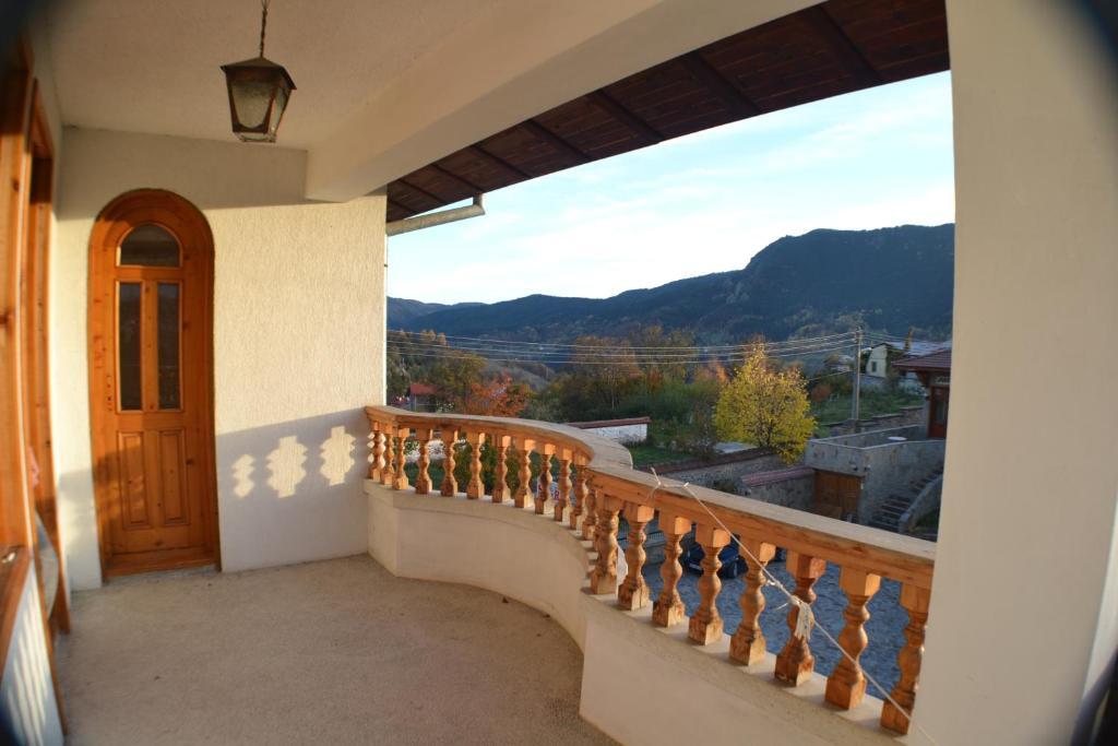 Family Hotel Silver سموليان الغرفة الصورة